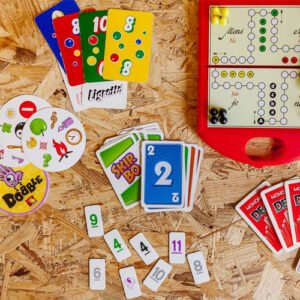 Card Games for Family, Friends & Game Nights