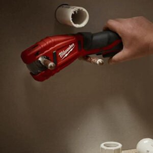 Compact Pipe Cutters for Precise, Convenient Pipe Cutting