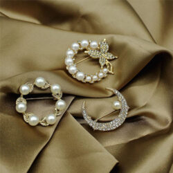 Girl's Brooches & Pins